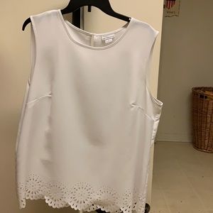 Liz Claiborne White Sleeveless Top